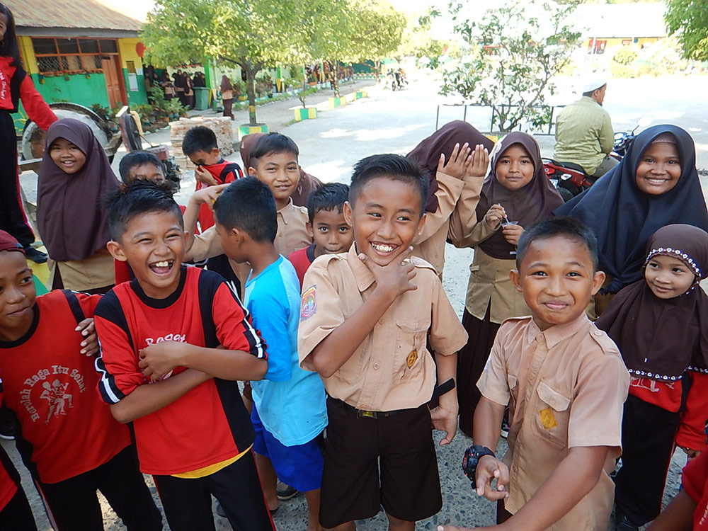 Kinder Sulawesi Indonesien - Radreise - Radtour