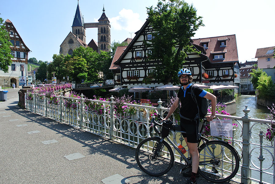 In Esslingen angekommen - Radtour durchs Siebenmühlental bis Esslingen.